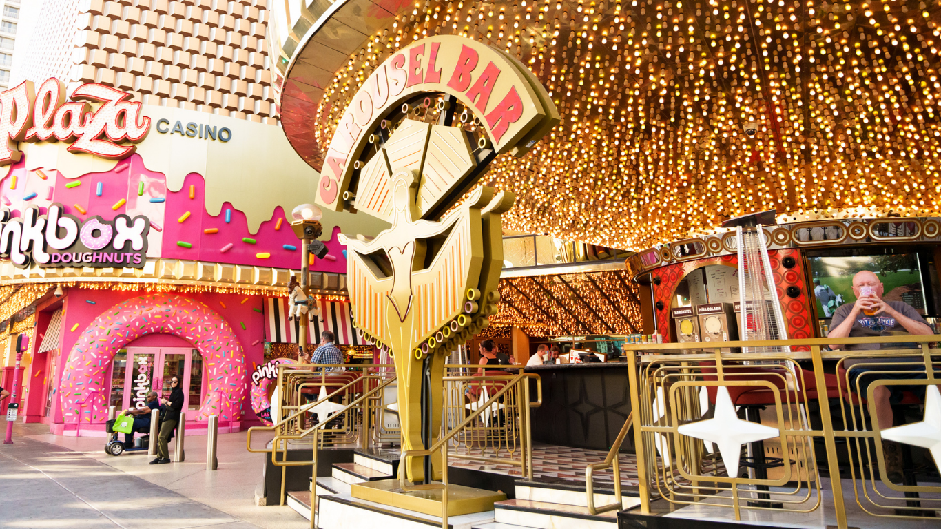 Hidden Vegas: Fremont in ONE HOUR (Spanish Available)