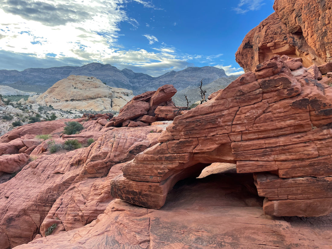 Escape to Las vegas' ultimate natural wonder: Red Rock Canyon, a passage on the journey of death